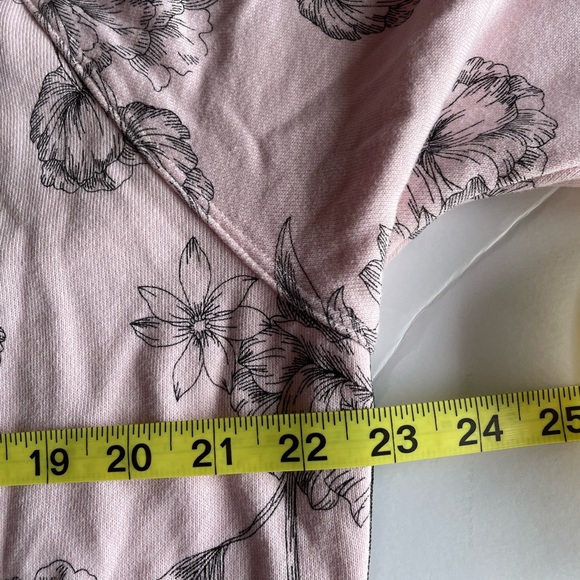 Pink Floral Calvin Klein Hoodie Pink Floral Calvin Klein Size Small - Picture 7 of 7